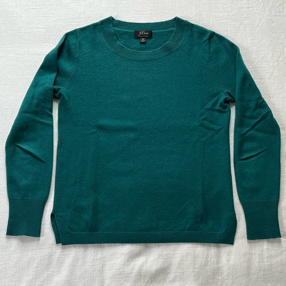 J Crew 100% cashmere classic-fit crew neck sweater